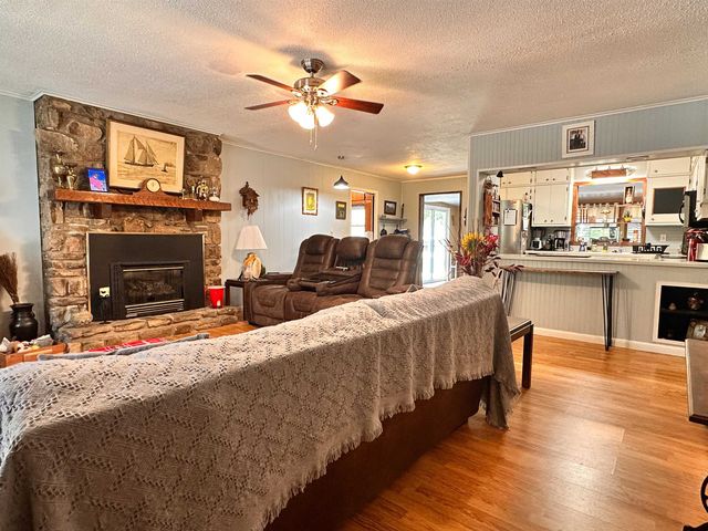 5 Idaho Drive, Cherokee Village, AR 72529