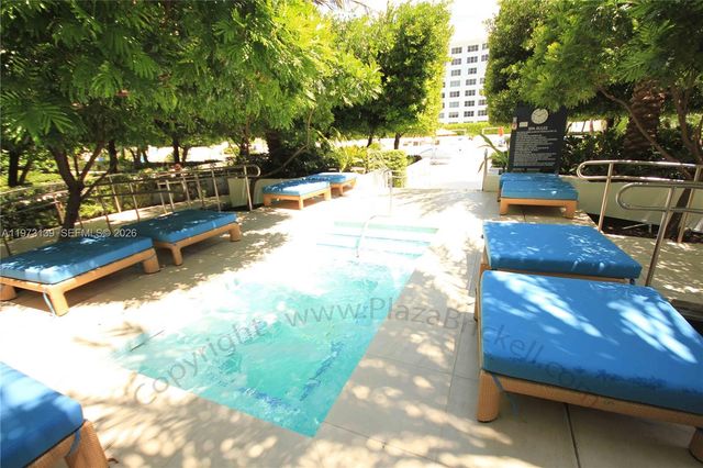 951 Brickell Ave 1409, Miami, FL 33131