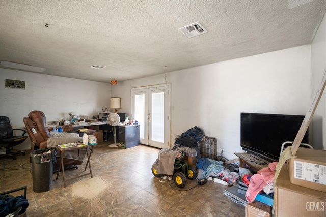 2609 Bernice Drive, Bakersfield, CA 93304