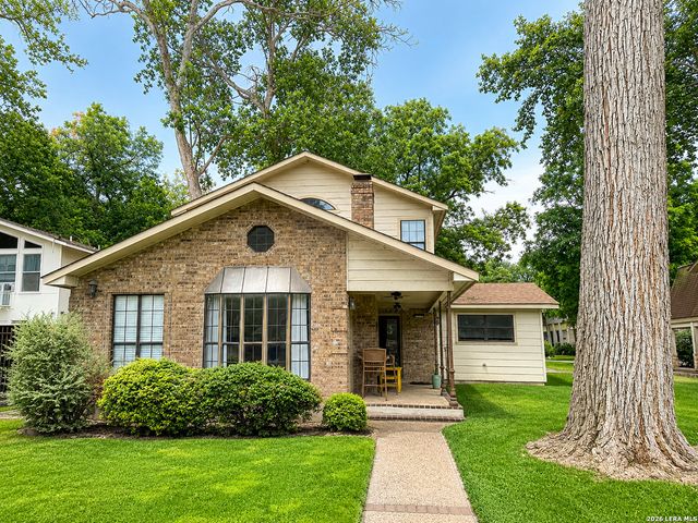 412 LAGUNA VIS, Seguin, TX 78155