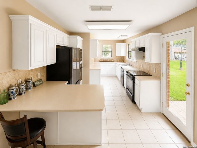 412 LAGUNA VIS, Seguin, TX 78155