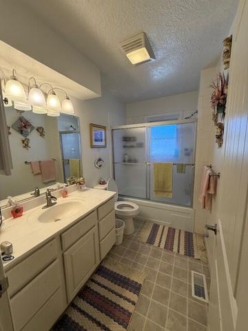 1117 S Mill Street, Grove, OK 74344