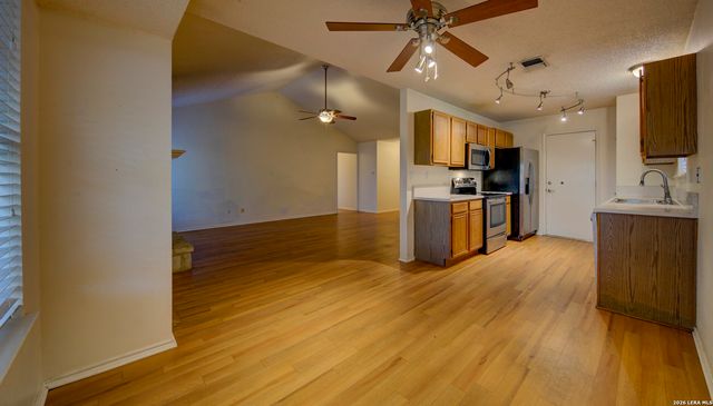 230 CIBOLO BRANCH DR, Boerne, TX 78006