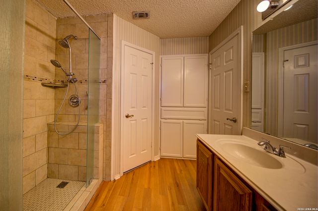 230 CIBOLO BRANCH DR, Boerne, TX 78006