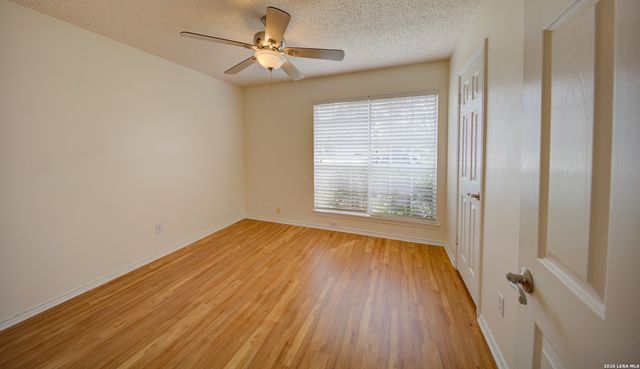 230 CIBOLO BRANCH DR, Boerne, TX 78006