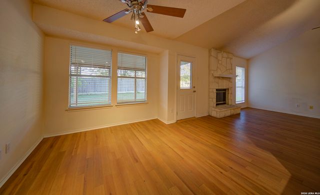 230 CIBOLO BRANCH DR, Boerne, TX 78006