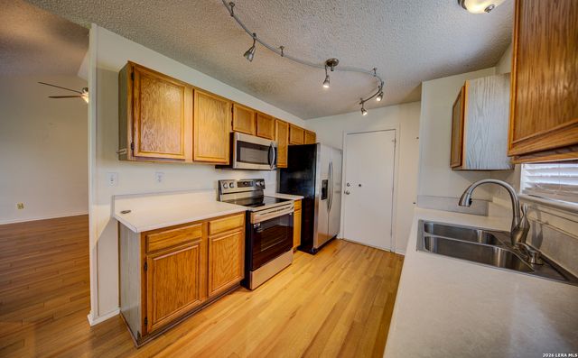 230 CIBOLO BRANCH DR, Boerne, TX 78006