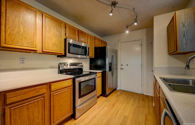 230 CIBOLO BRANCH DR, Boerne, TX 78006