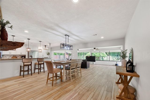 9727 Forest Hollow Drive, Baytown, TX 77521