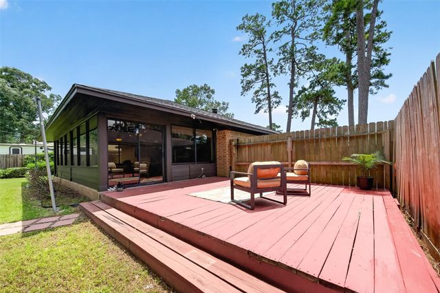 9727 Forest Hollow Drive, Baytown, TX 77521