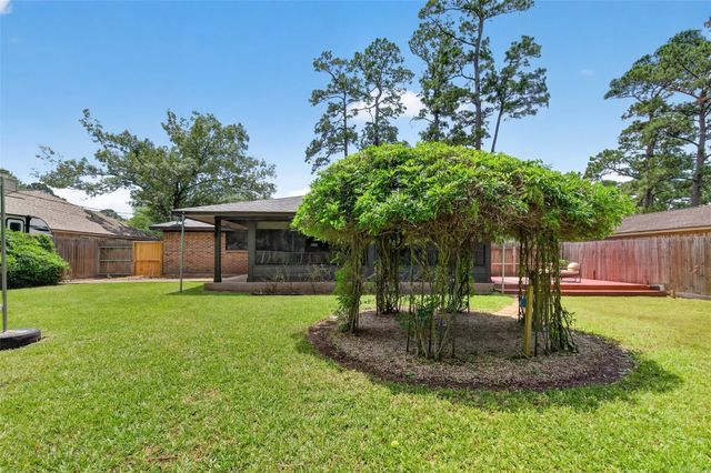 9727 Forest Hollow Drive, Baytown, TX 77521