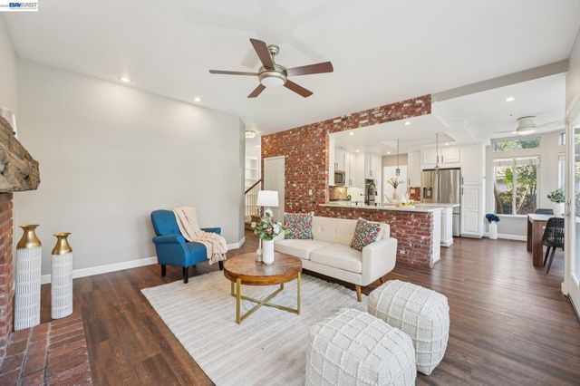 1042 Dana Cir, Livermore, CA 94550