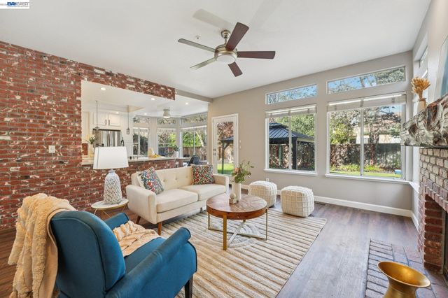 1042 Dana Cir, Livermore, CA 94550