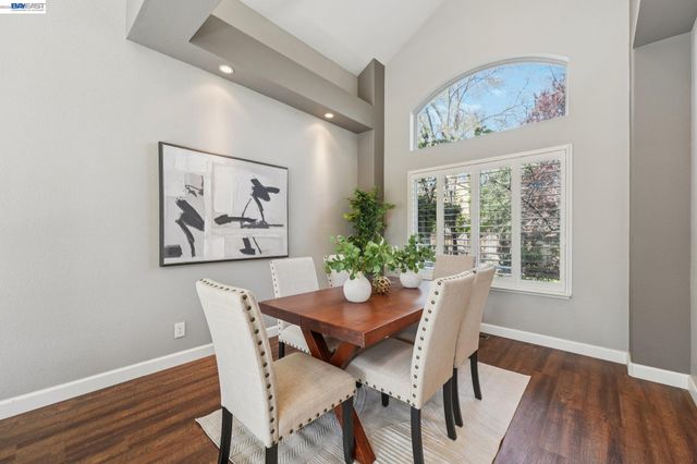 1042 Dana Cir, Livermore, CA 94550