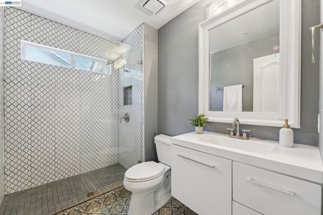 1042 Dana Cir, Livermore, CA 94550