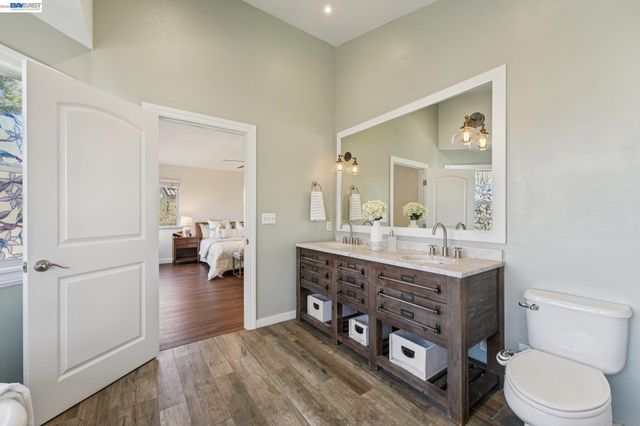 1042 Dana Cir, Livermore, CA 94550