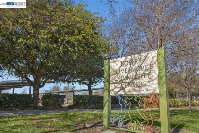 1042 Dana Cir, Livermore, CA 94550