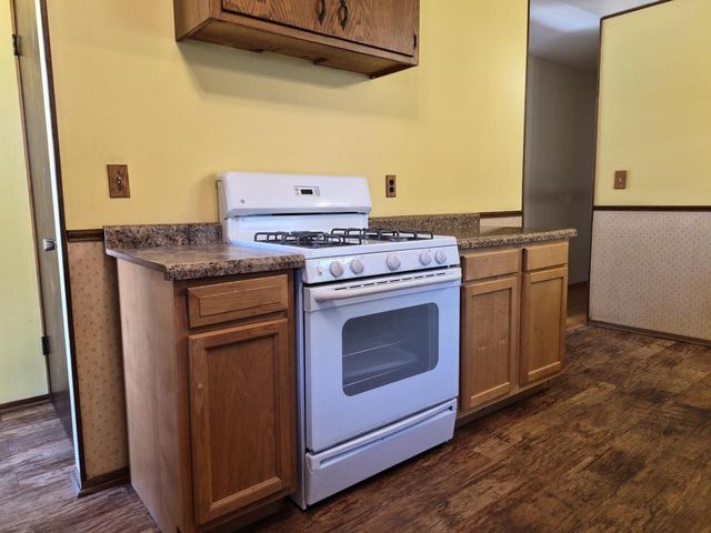 2240 W Leroy AVENUE, Milwaukee, WI 53221