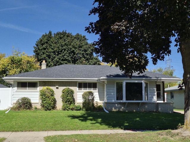 2240 W Leroy AVENUE, Milwaukee, WI 53221