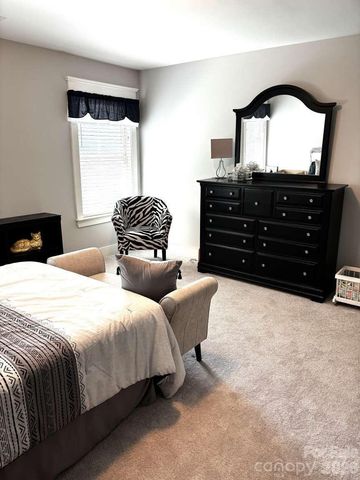 7890 Ballentrae Place, Stanley, NC 28164