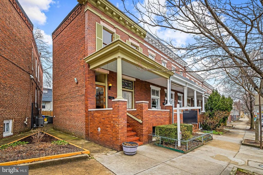 Image 1 of property listing at 217 W 27TH STREET W, Baltimore, MD 21211