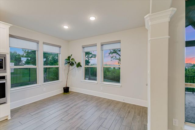 305 Coniglio CV, Lakeway, TX 78738