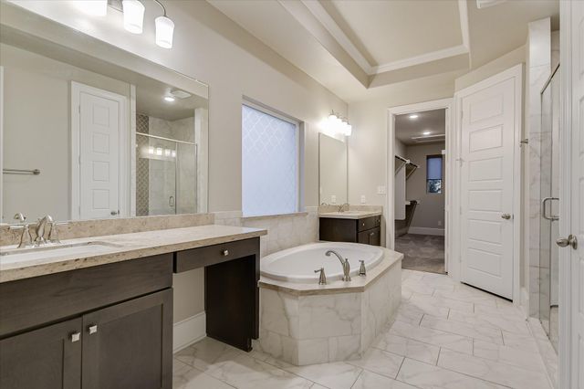 305 Coniglio CV, Lakeway, TX 78738