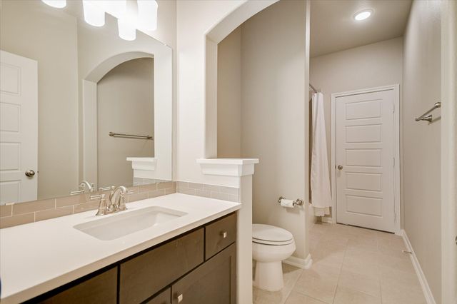 305 Coniglio CV, Lakeway, TX 78738