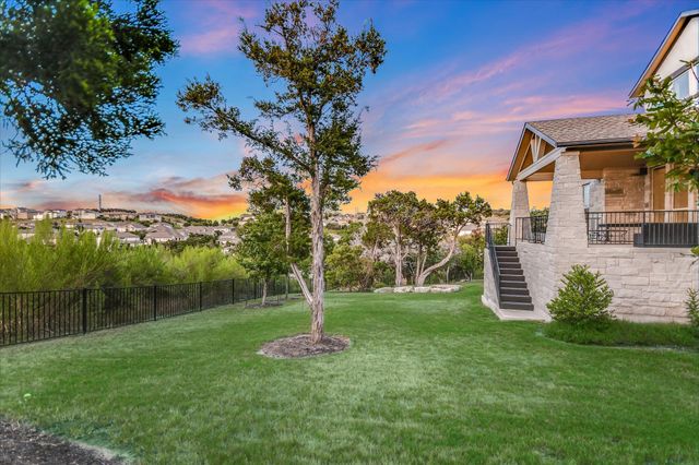 305 Coniglio CV, Lakeway, TX 78738
