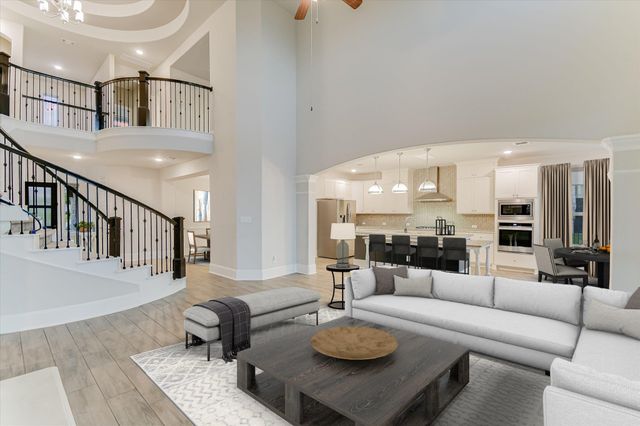 305 Coniglio CV, Lakeway, TX 78738