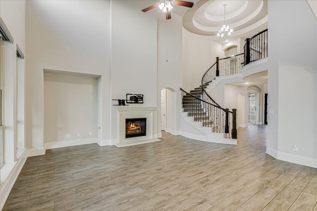 305 Coniglio CV, Lakeway, TX 78738