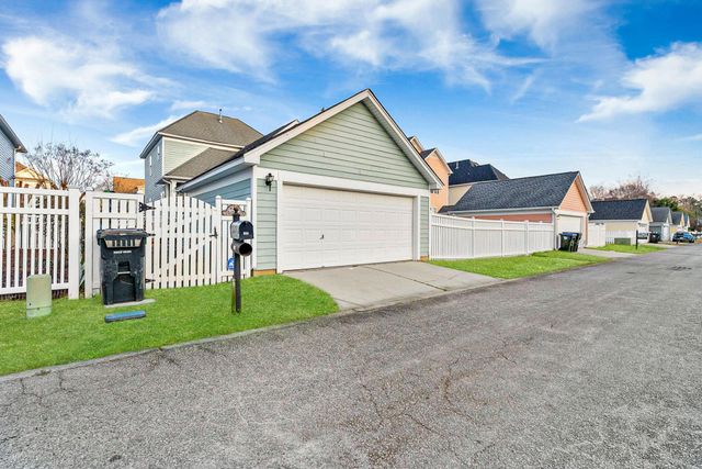 302 Hydrangea Street, Summerville, SC 29483