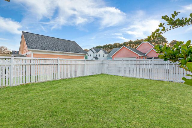 302 Hydrangea Street, Summerville, SC 29483