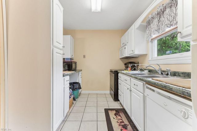 1603 Seaboard AVE, Chesapeake, VA 23324