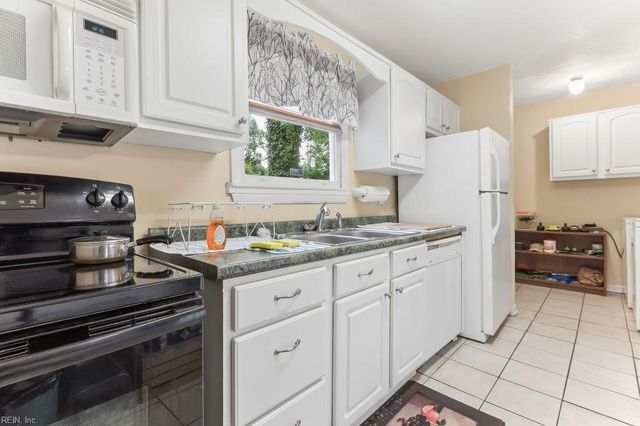 1603 Seaboard AVE, Chesapeake, VA 23324
