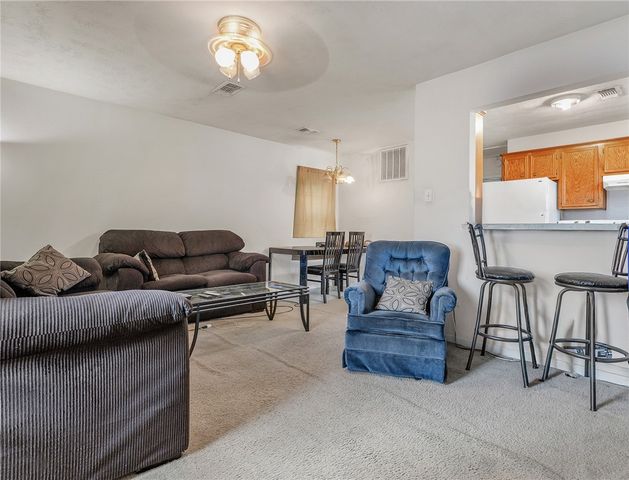 1003 West 17th Street, Bryan, TX 77803