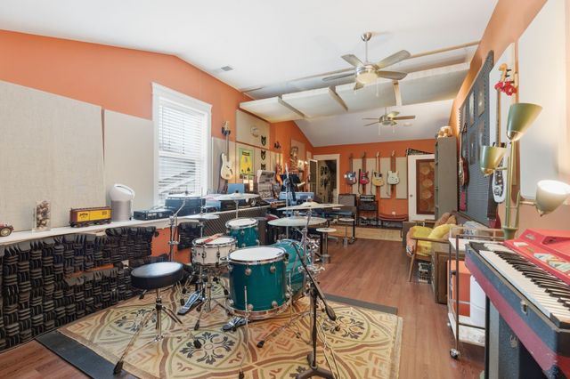 1433 14th Ave, S, Nashville, TN 37212