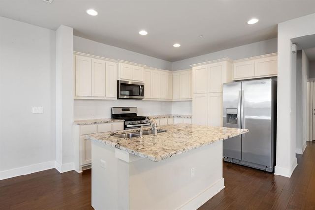 13800 Lyndhurst ST 326, Austin, TX 78717