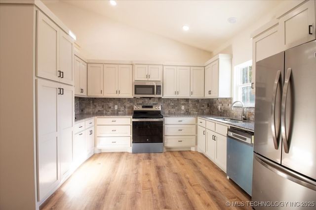 400 Vine Street, Chelsea, OK 74016