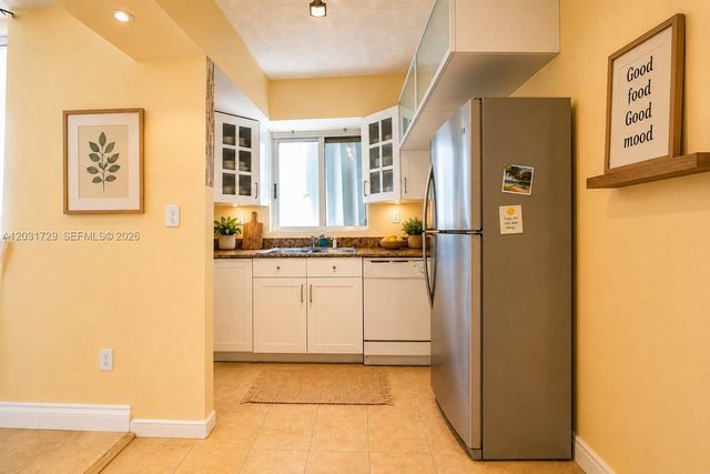5900 Collins Ave 601, Miami Beach, FL 33140