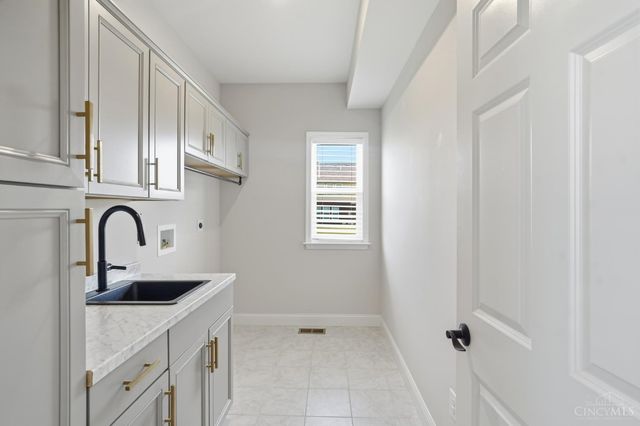 4354 Highland Green Drive, Mason, OH 45040