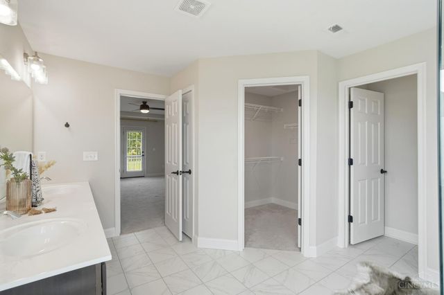 4354 Highland Green Drive, Mason, OH 45040