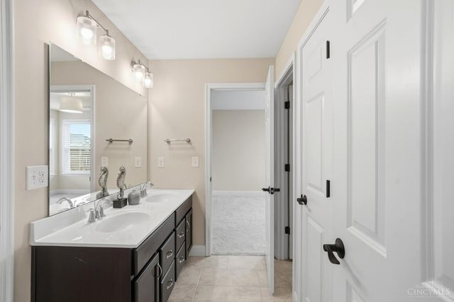 4354 Highland Green Drive, Mason, OH 45040