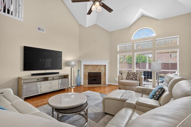 5425 Rolling Meadows Drive, Fort Worth, TX 76123