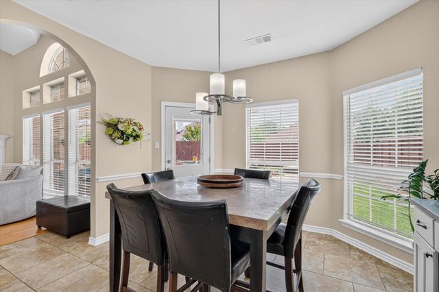 5425 Rolling Meadows Drive, Fort Worth, TX 76123