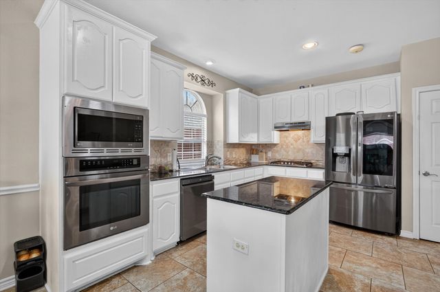 5425 Rolling Meadows Drive, Fort Worth, TX 76123