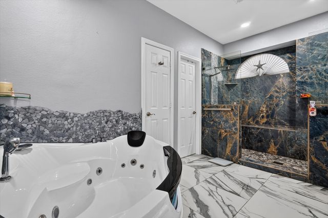 5425 Rolling Meadows Drive, Fort Worth, TX 76123