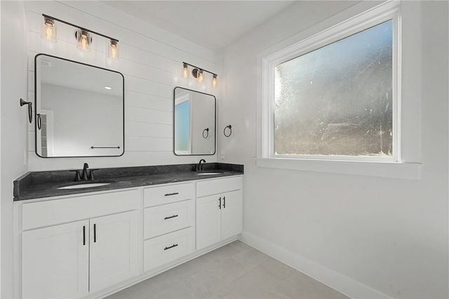 1120 Canyon Maple Street, Centerton, AR 72719