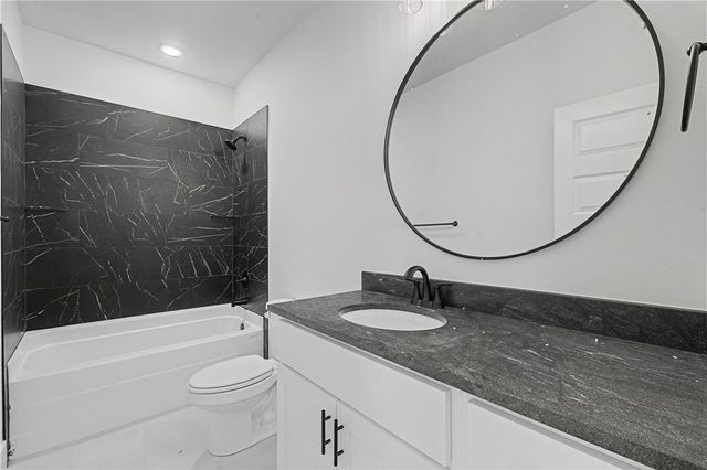 1120 Canyon Maple Street, Centerton, AR 72719