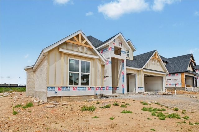 1120 Canyon Maple Street, Centerton, AR 72719